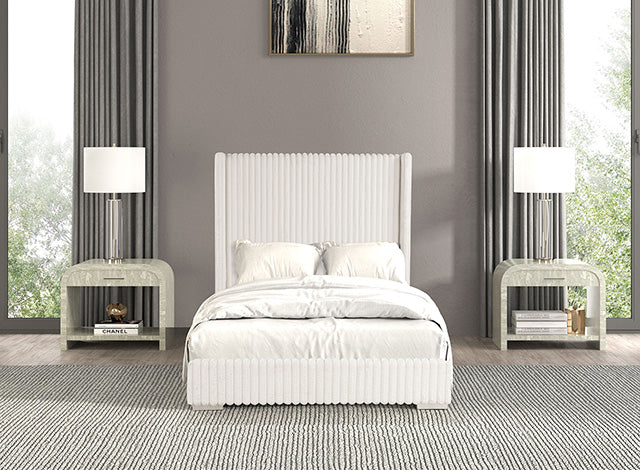 Cadwell E.King Bed