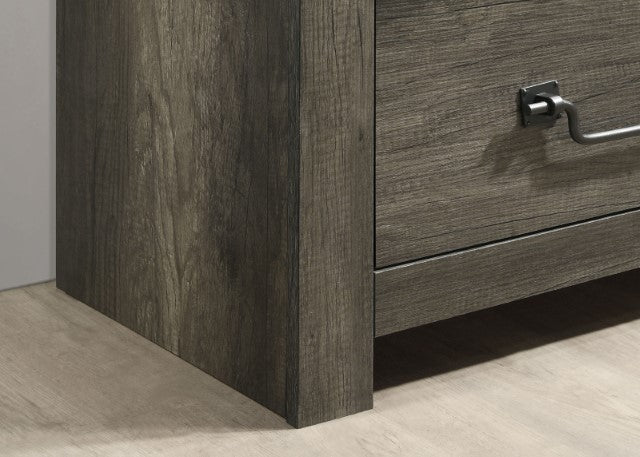 Britonale Chest
