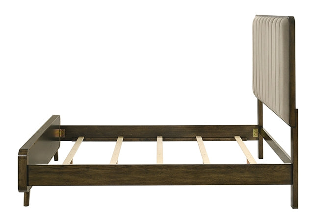 Heswall E.King Bed